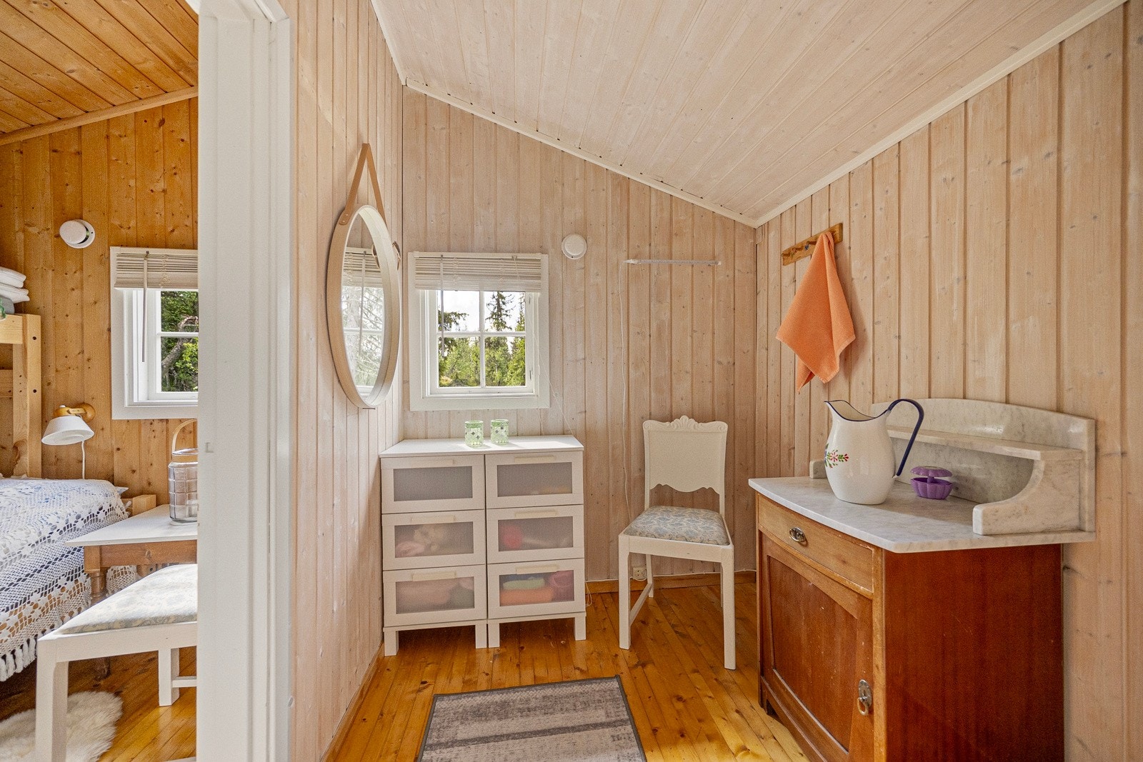 Rom ved ene soverommet har blitt benyttet som enkelt sanitærrom Galleribilde