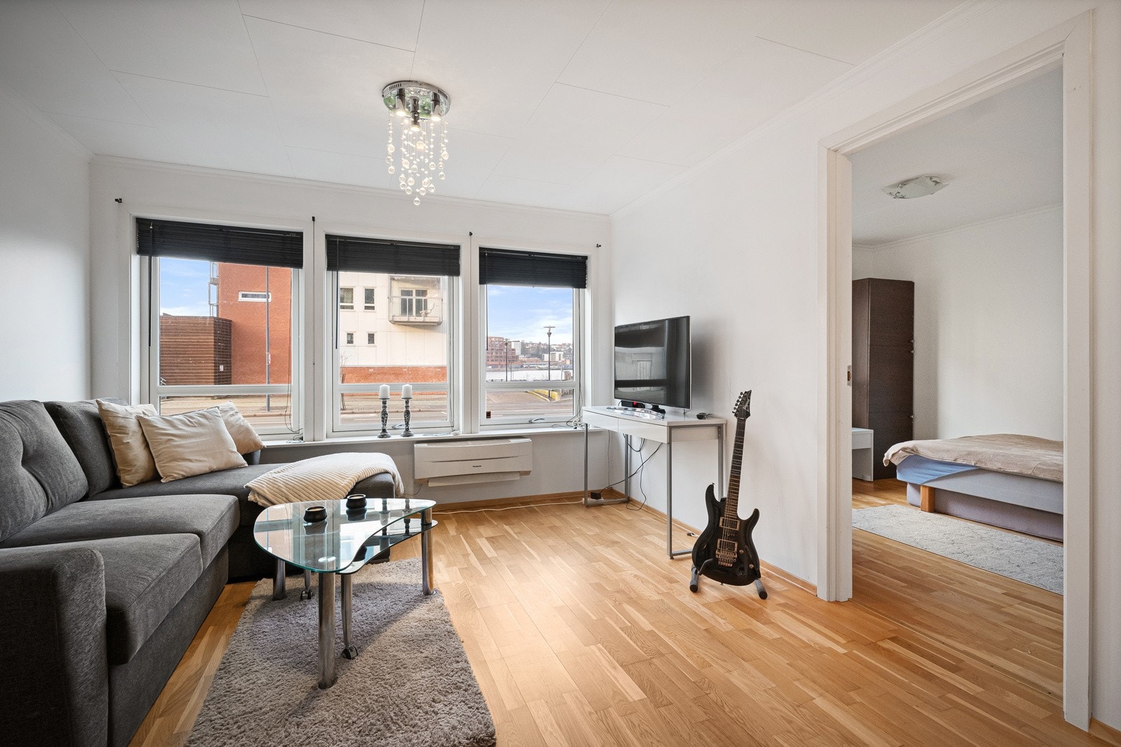 Lys og romslig stue Galleribilde