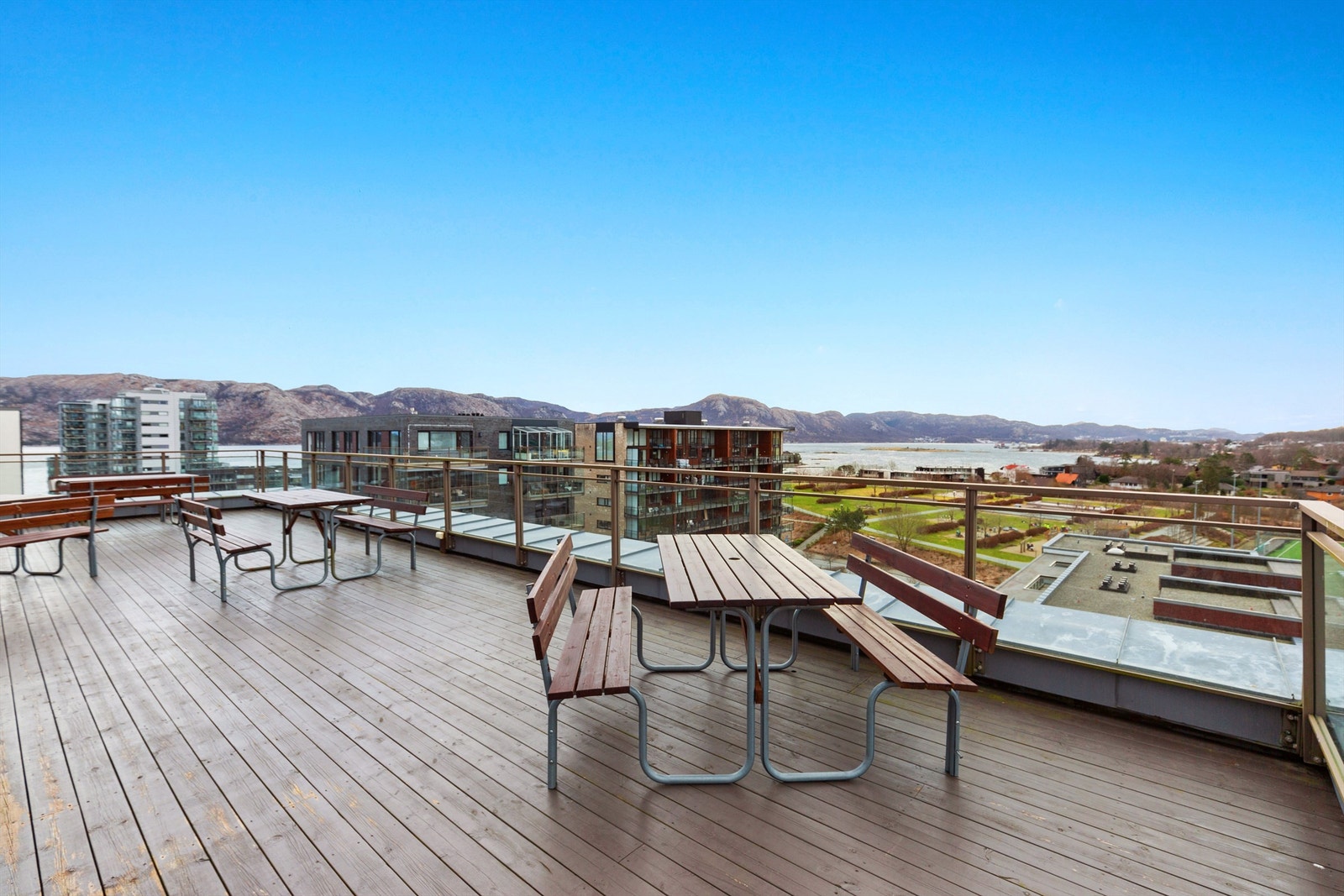 Felles terrasse med fantastisk utsikt Galleribilde