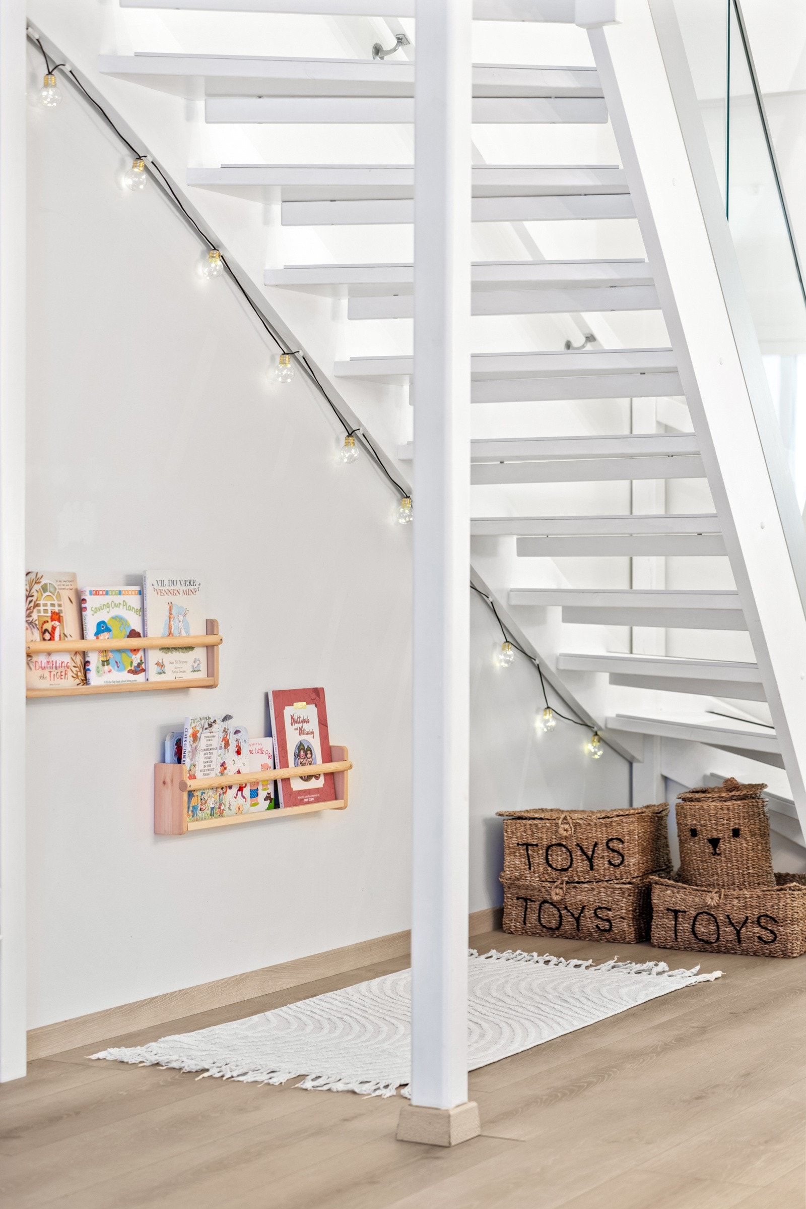 Under trappeløpet er oppbeavringsmuligheter eller perfekt som tomleplass for de yngste. Galleribilde