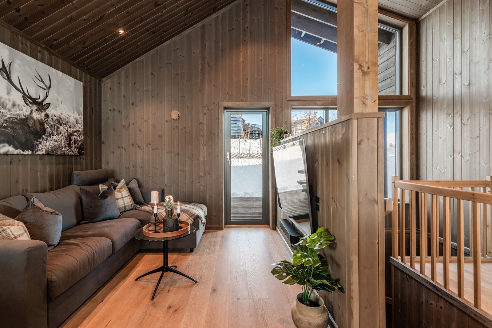 Utgangsdør fra stuen til terrassen Galleribilde