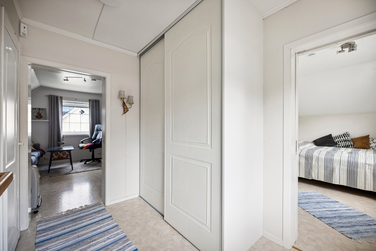 I andre etasje finner du to soverom. Galleribilde