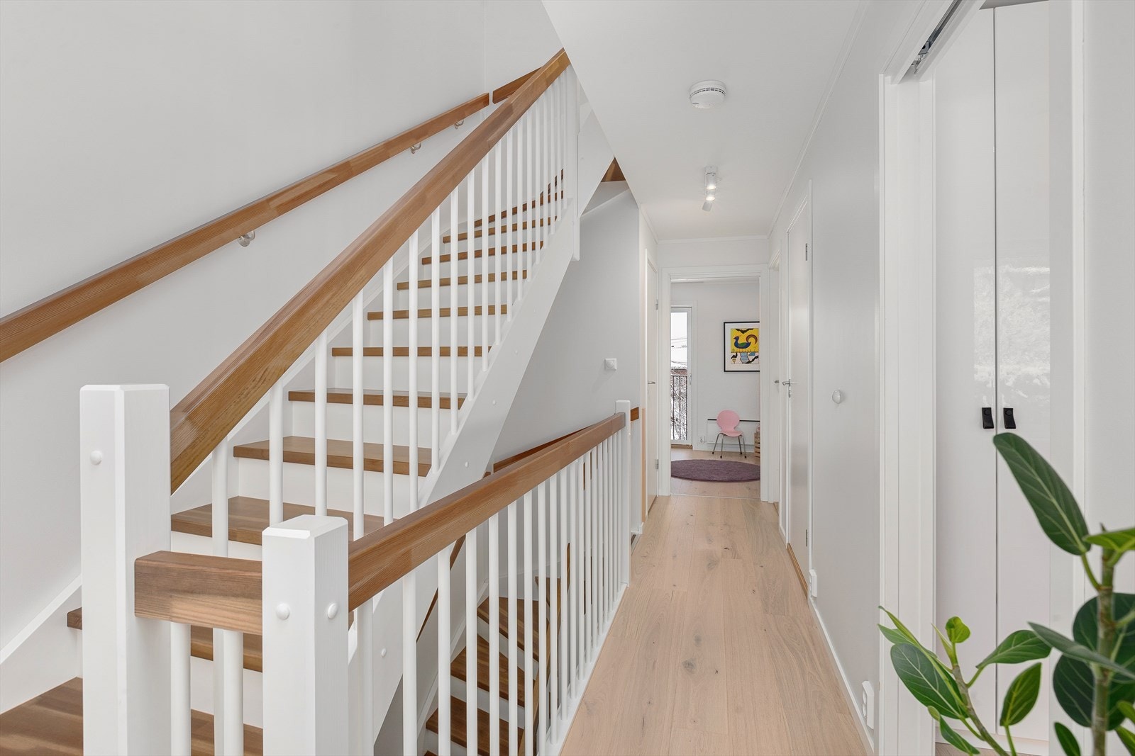 Trapp opp til boligens loft. Galleribilde