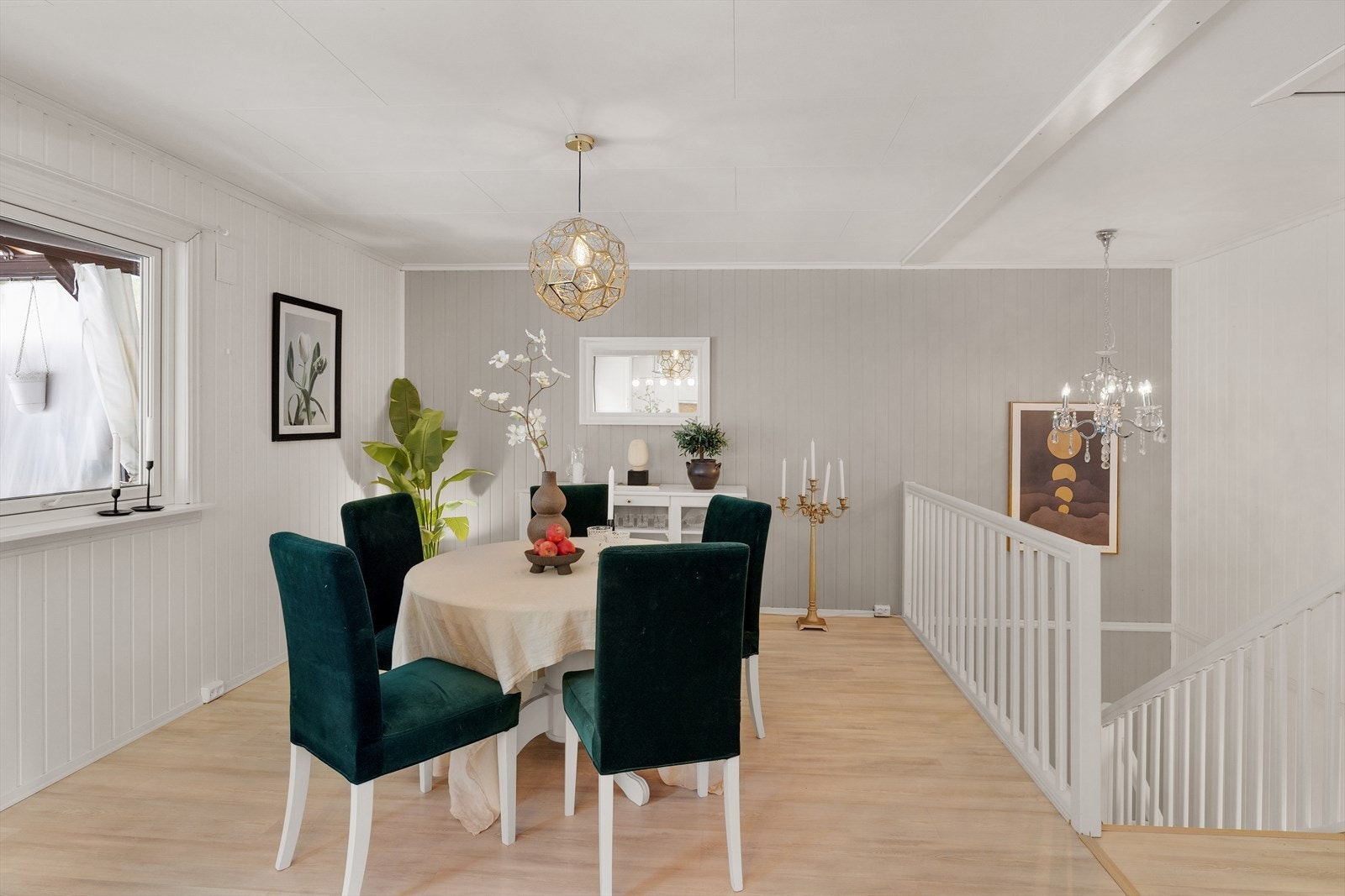 God plass til spisebord. Galleribilde