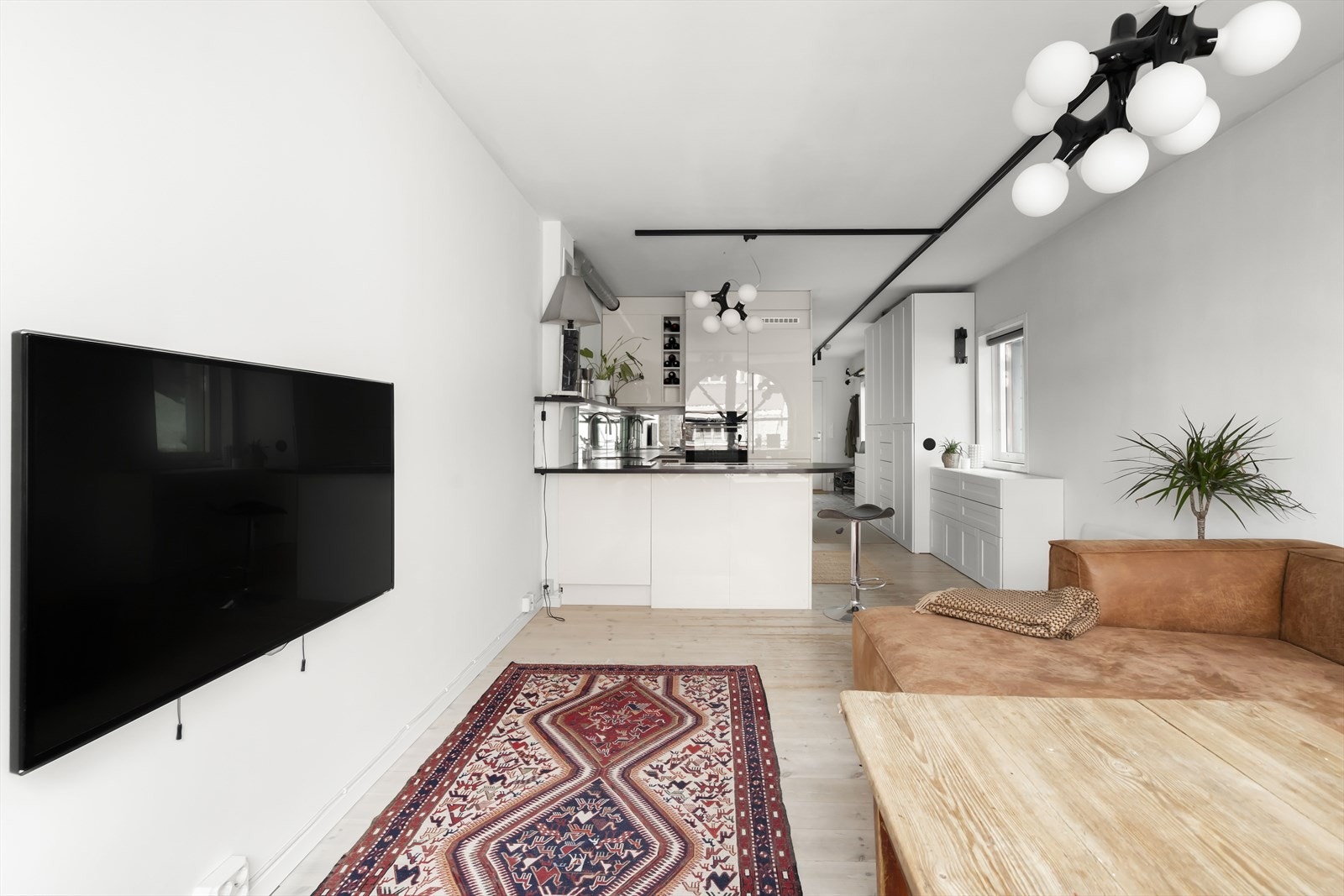 Leiligheten disponerer en bod i kjeller på ca. 2,4 kvm Galleribilde