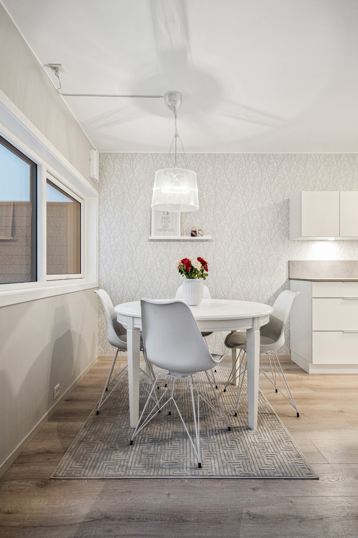 God plass til spisebord Galleribilde