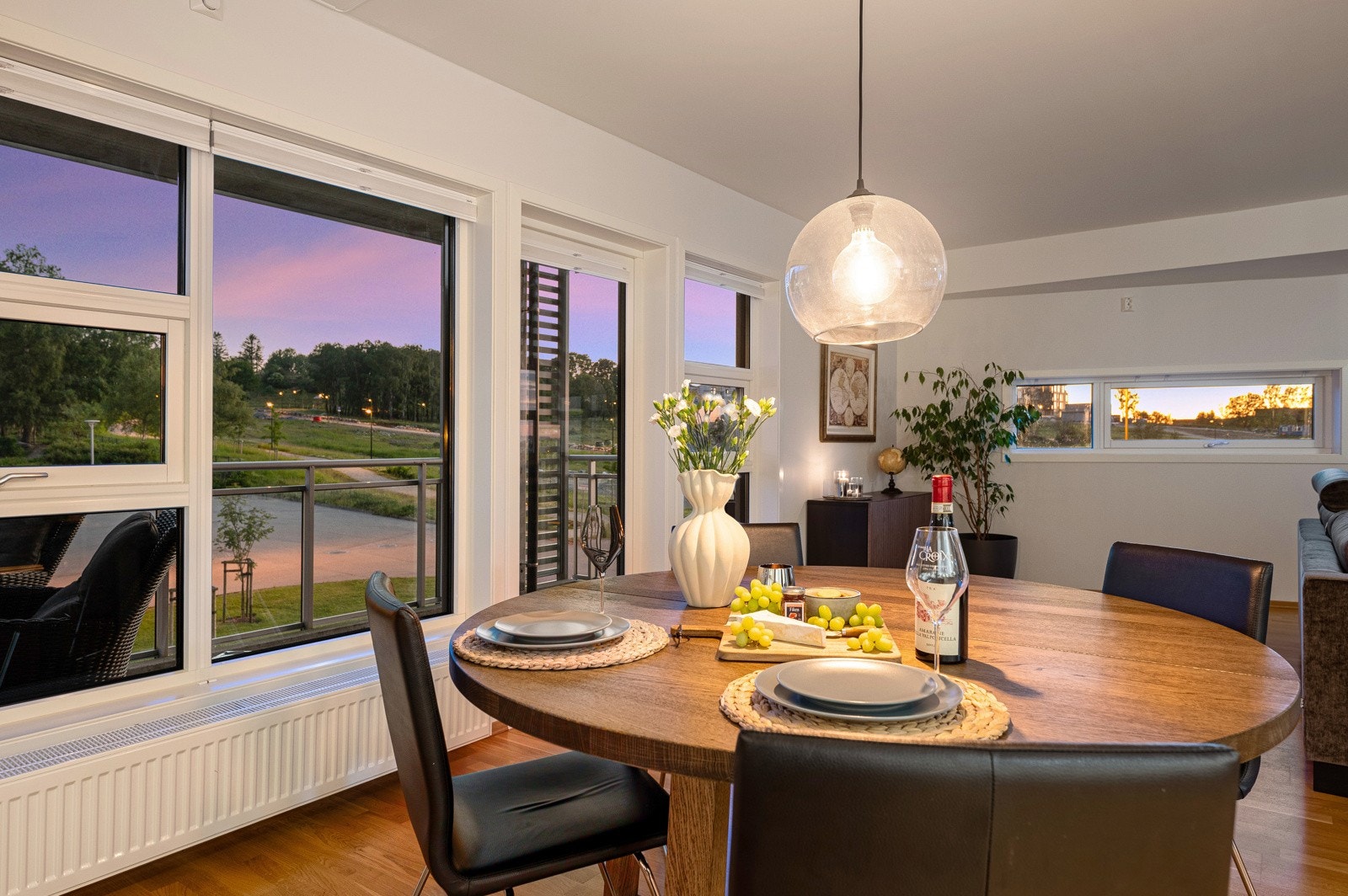 Kveldsbilde | Stue/Kjøkken Galleribilde