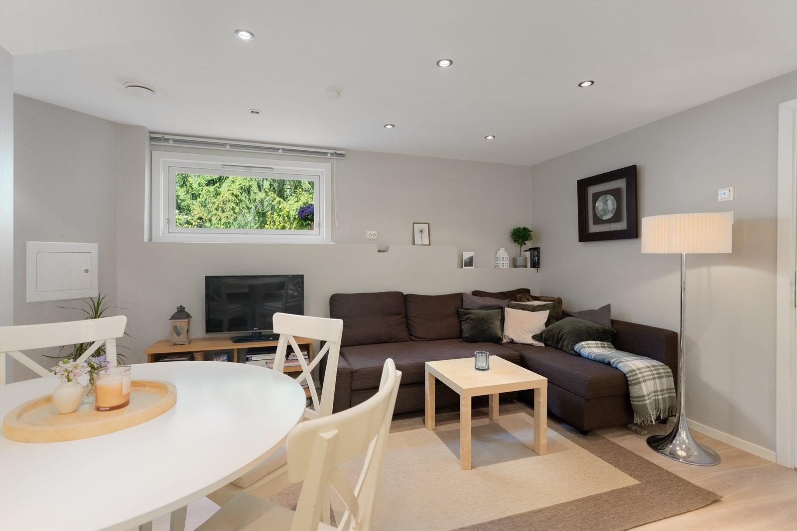 Delikat innredet og pusset opp hybeldel. Galleribilde