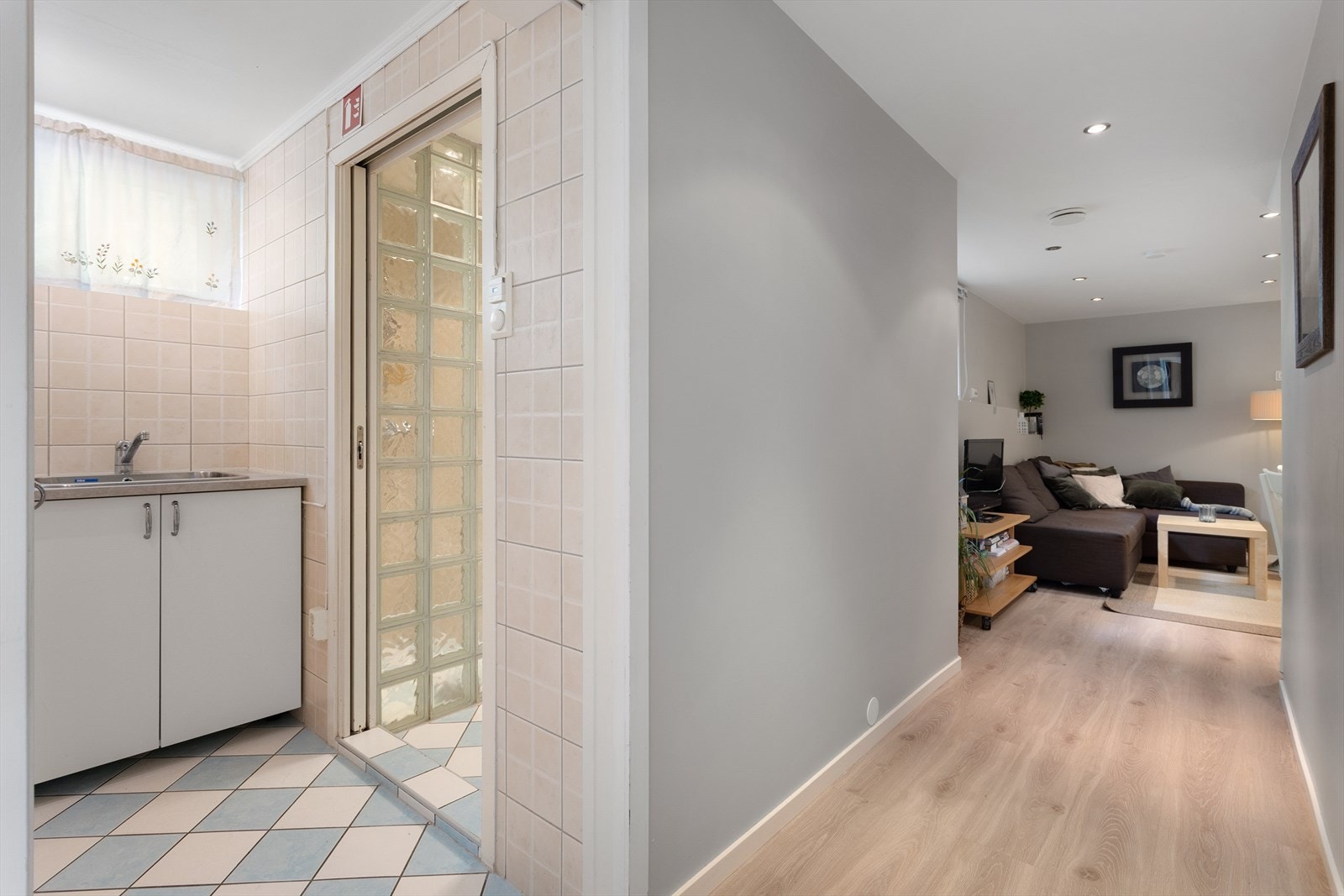 Bad/vaskerom i hybeldel ble oppgradert i 2005. Galleribilde