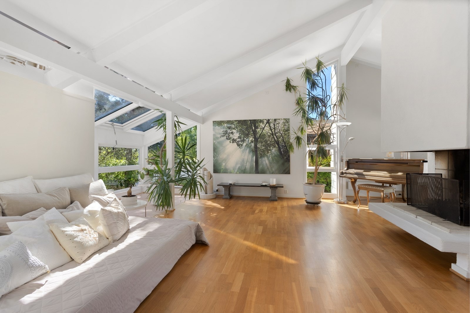 Med en himlingshøyde på opp til 4,36 meter får du her en fantastisk romfølelse. Galleribilde