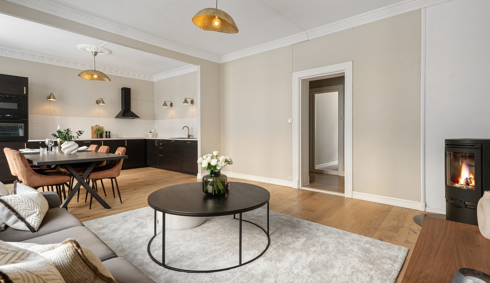 Det er god plass til det man måtte ønske av møblement Galleribilde