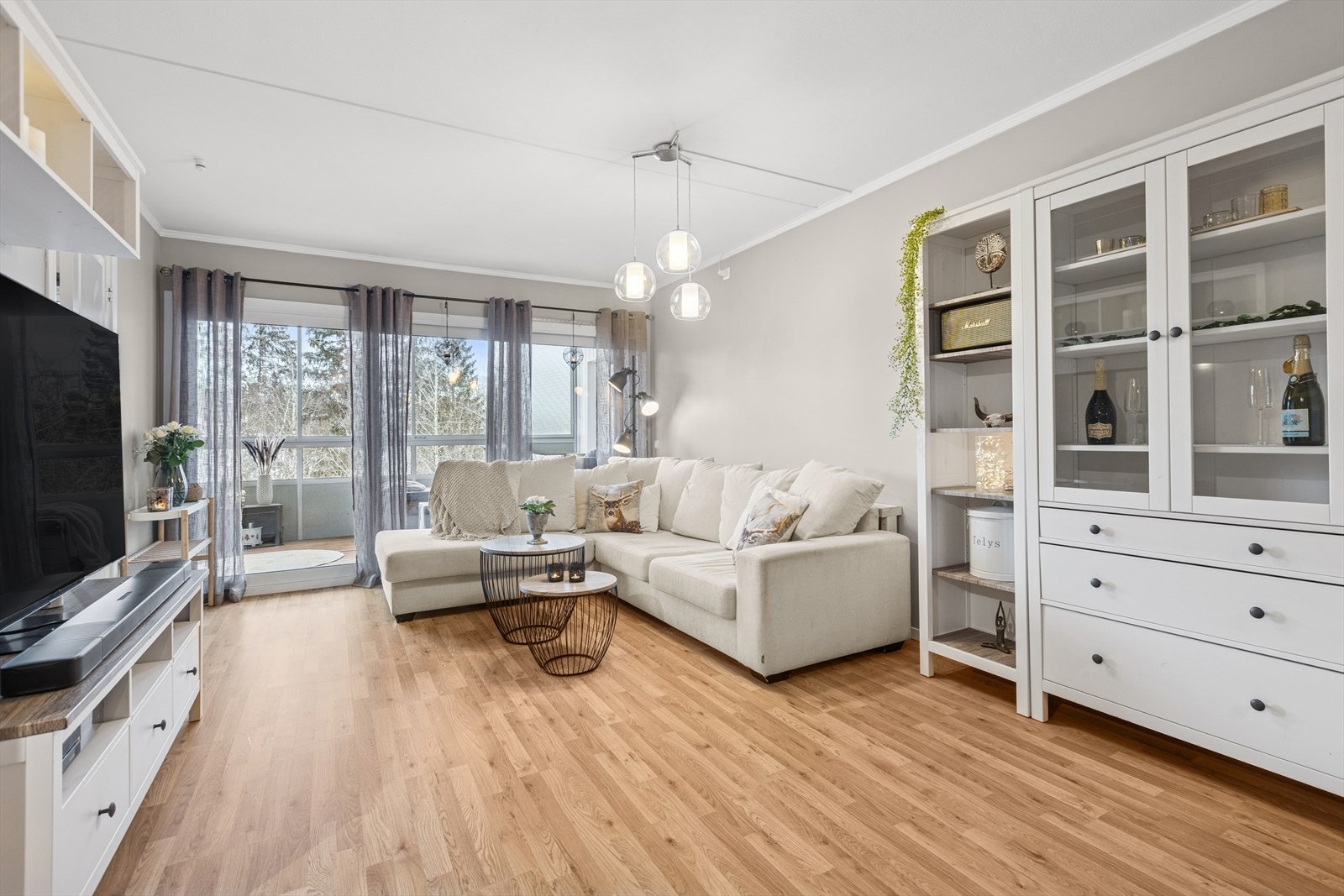 Dette er en meget romslig og pen 2-roms leilighet beliggende på Skjetten. Galleribilde