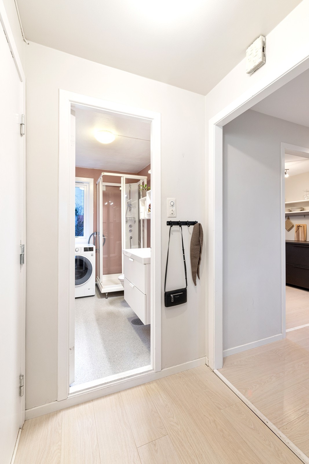 Gang sett mot bad Galleribilde