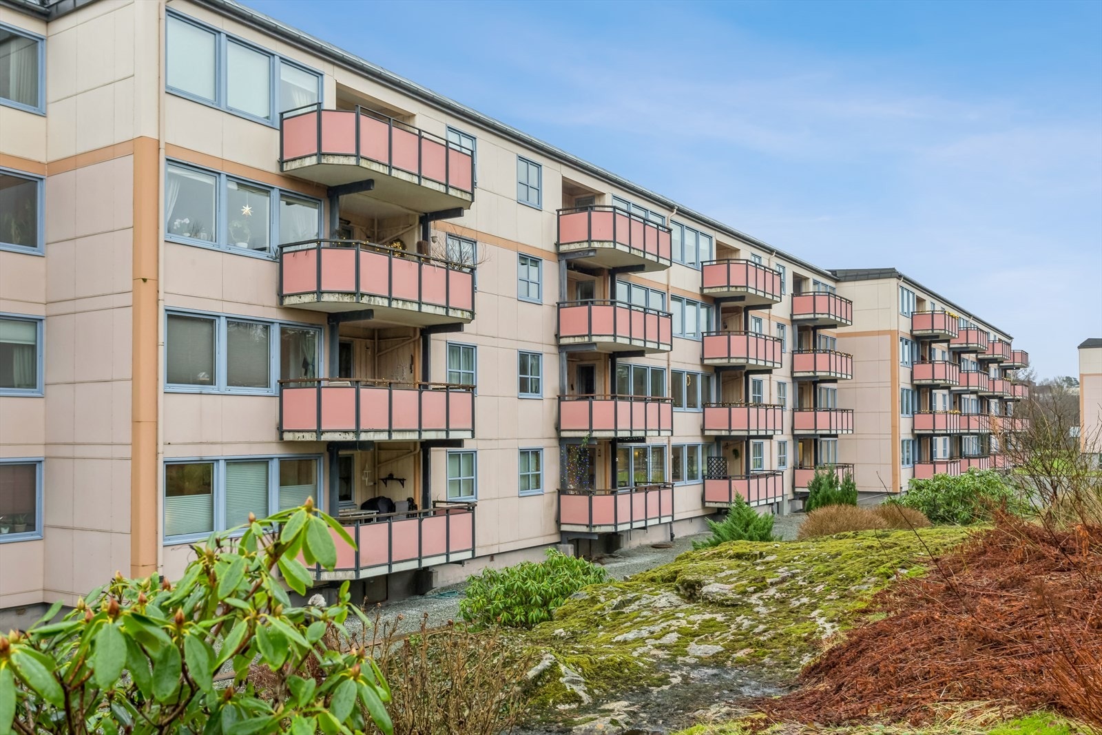 Fasade. Leiligheten ligger i byggets 1.etg. Galleribilde