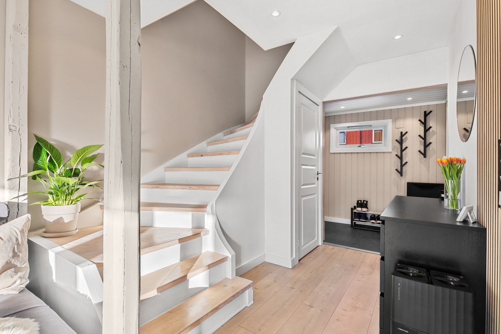 Trappegang/entré Galleribilde