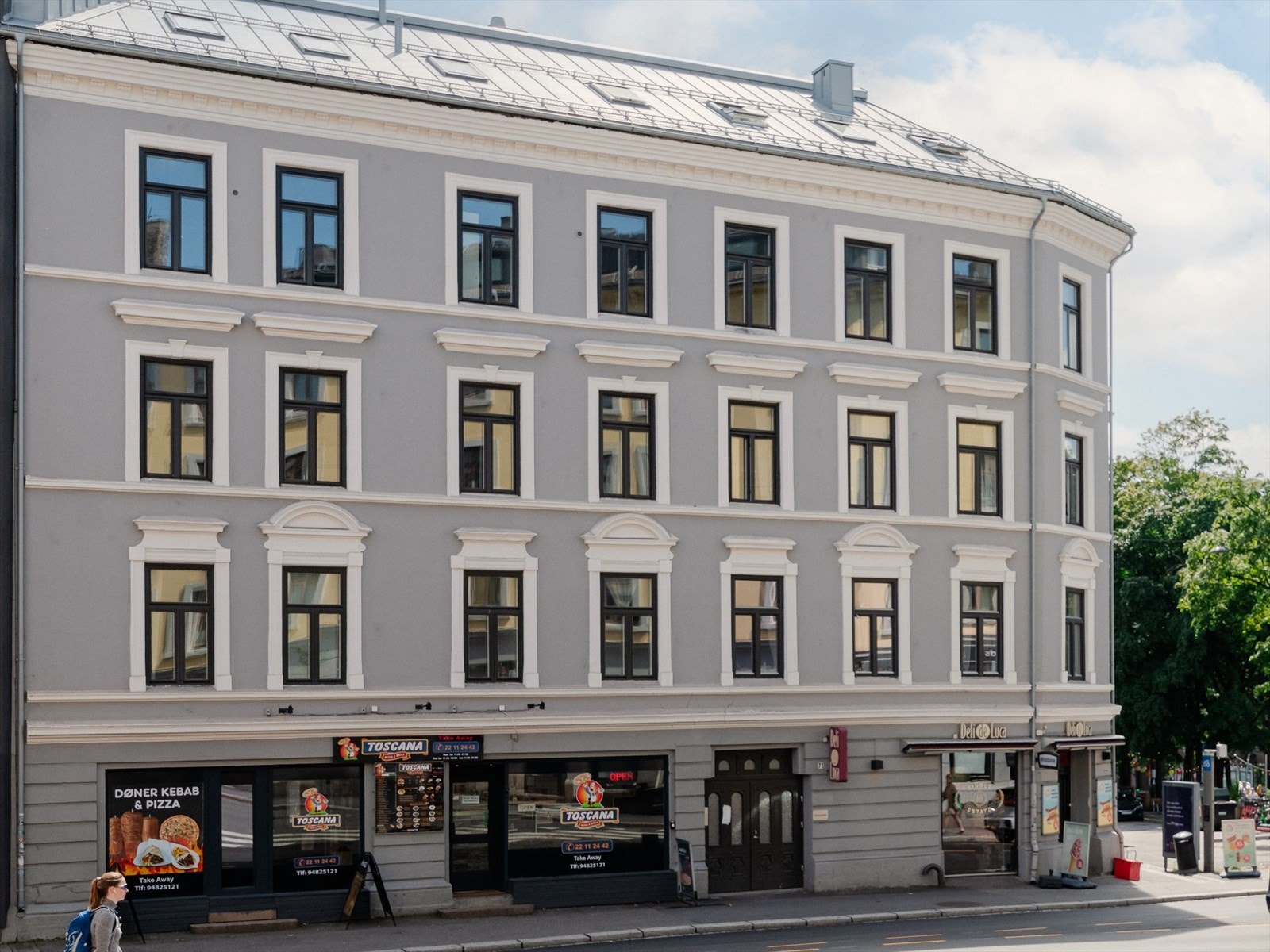 Bygården har en flott fasade. Galleribilde