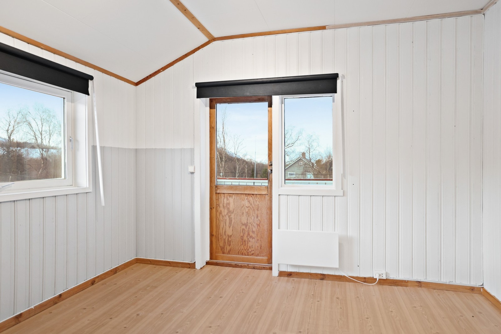 Soverom med utgang til balkong. Galleribilde