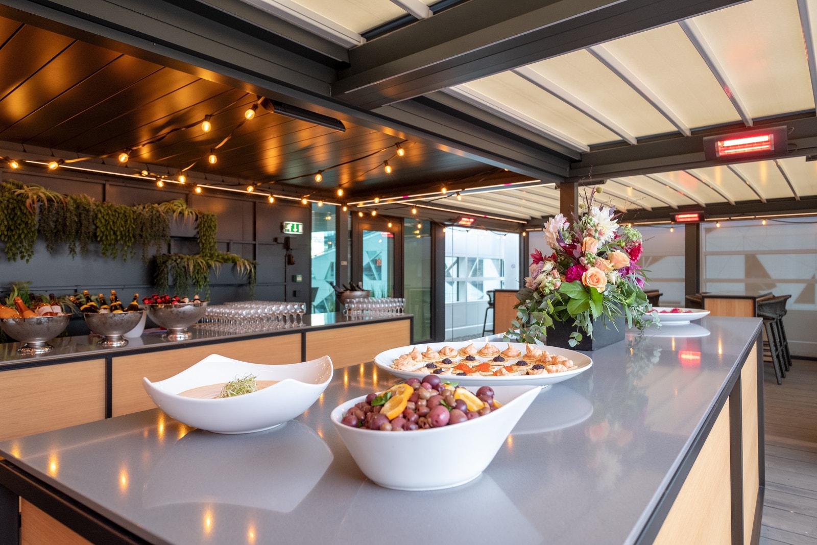 Himmer`n kan bookes til eventer, og er bygget for å være væruavhengig Galleribilde