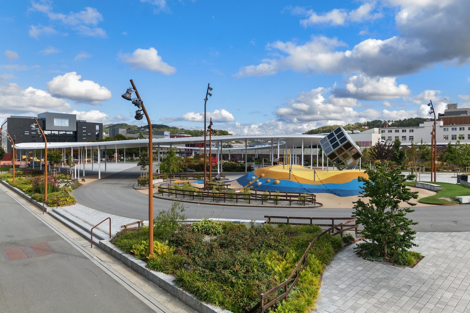 Sandnes sentrum med alle sine fasiliteter er i gåavstand fra boligen Galleribilde