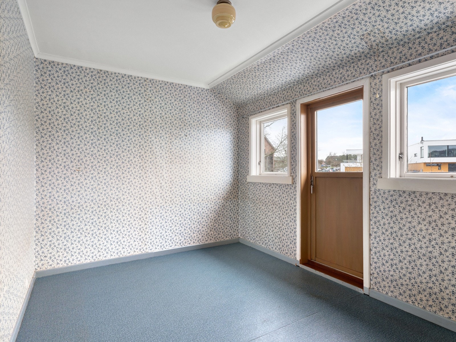 Soverom med utgang til balkong Galleribilde