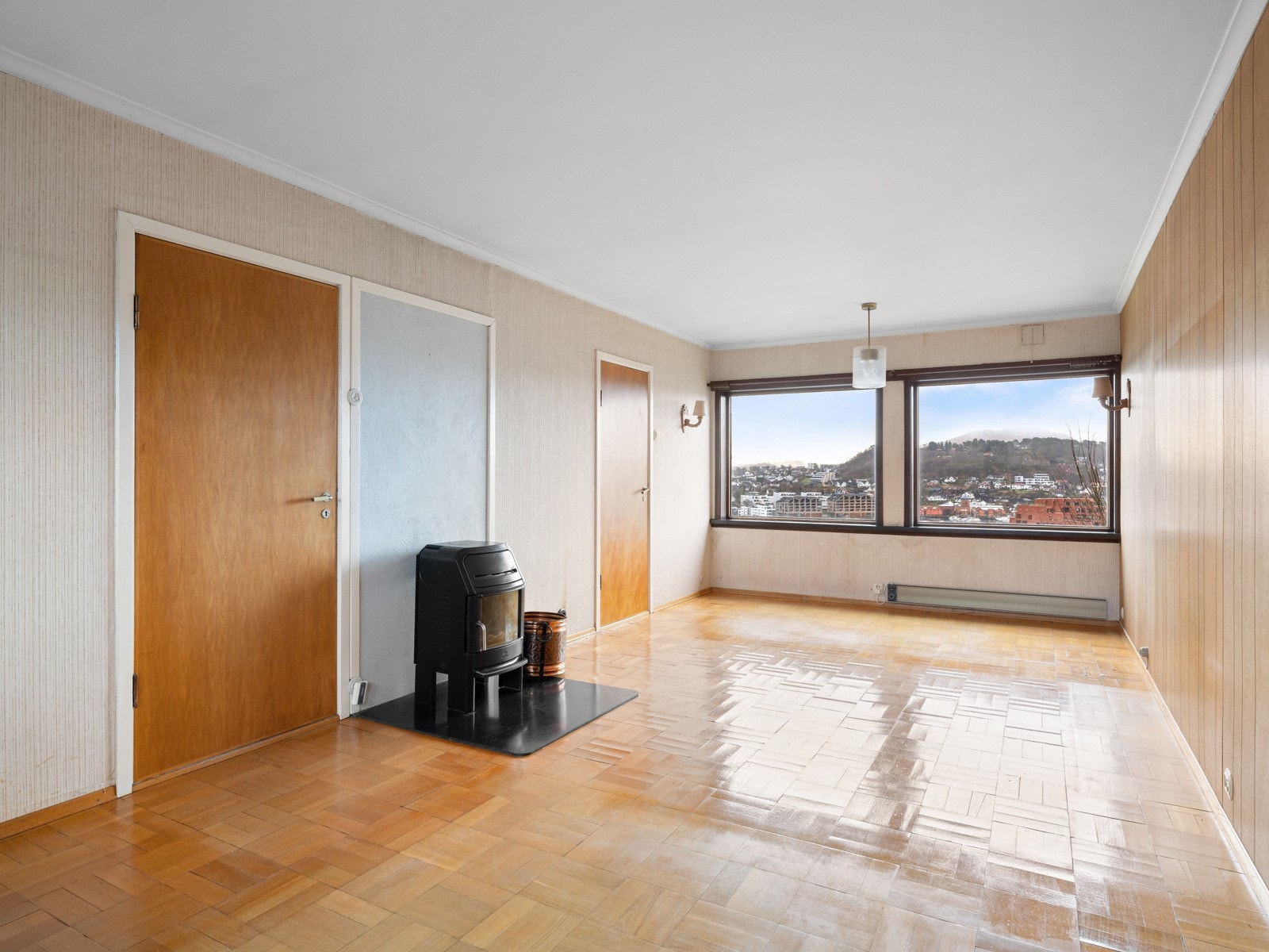 Vedovn med fin plassering i rommet Galleribilde