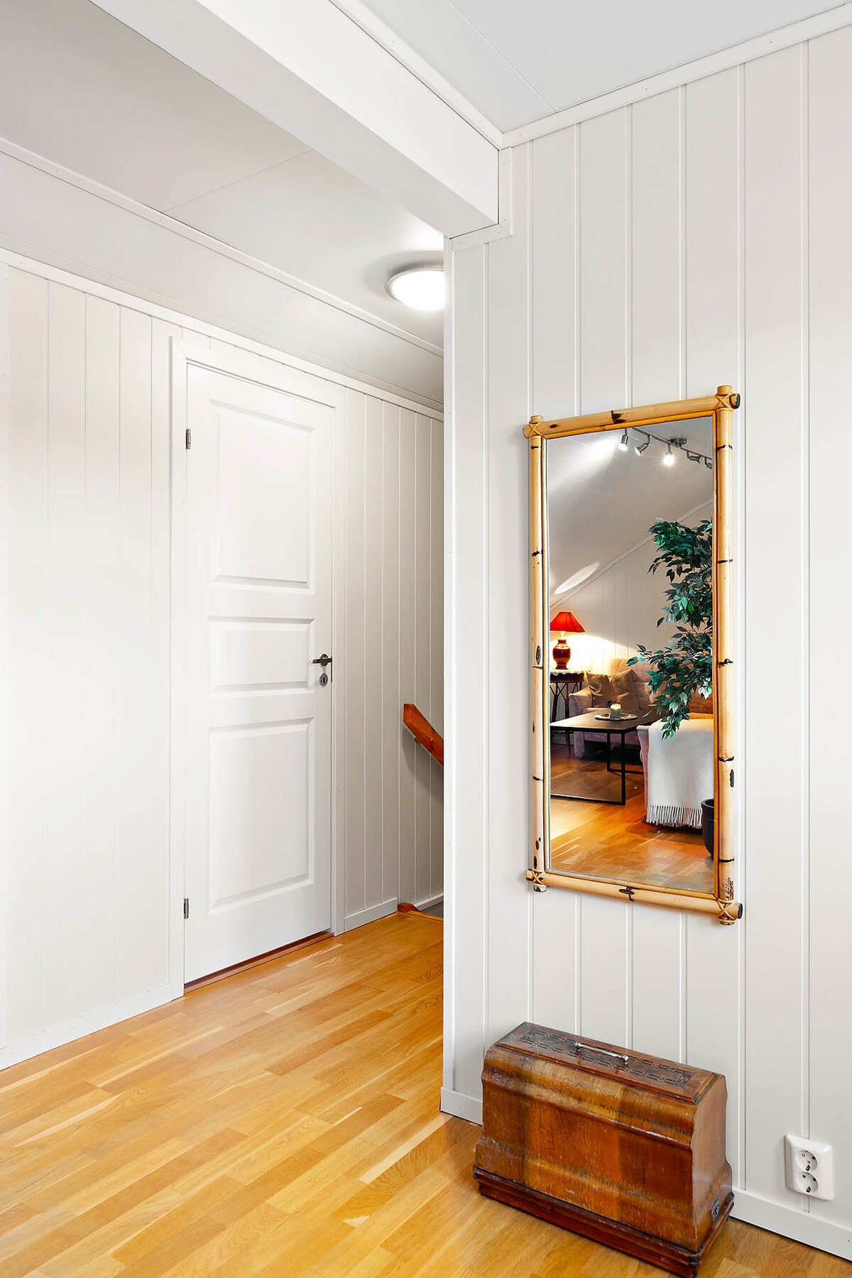 Gang loftsetasje Galleribilde