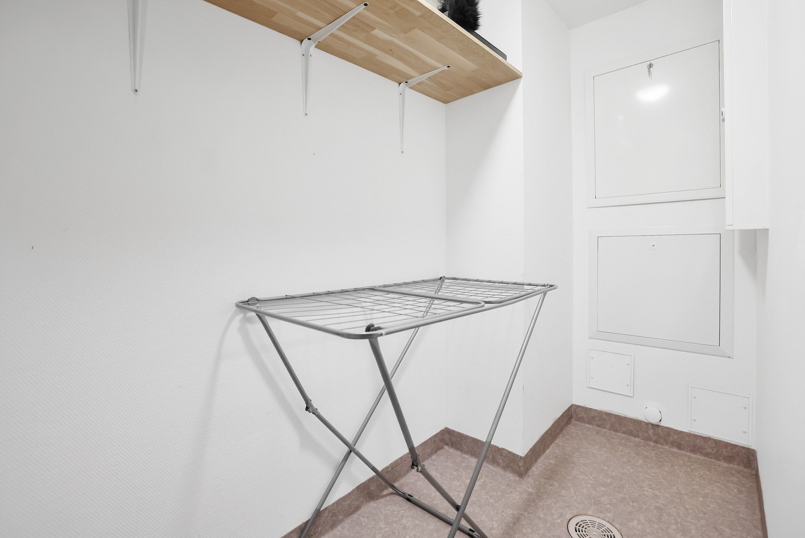 Her er det gode muligheter for diverse lagring. Galleribilde