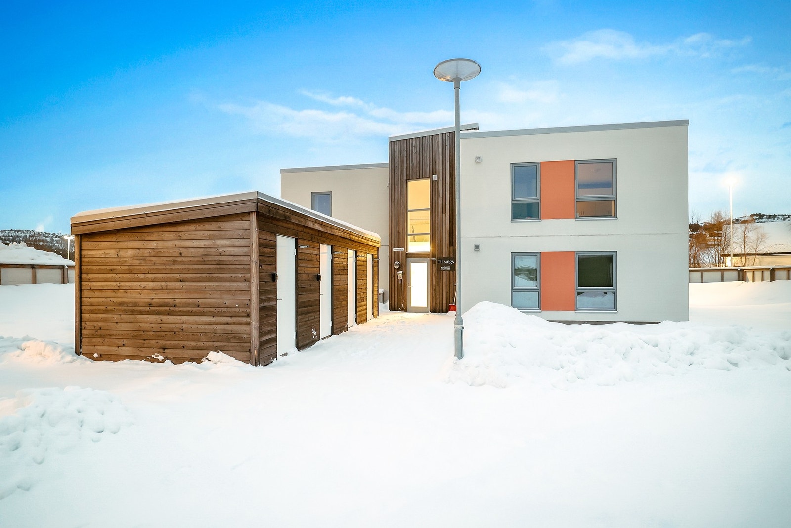 Leiligheten disponerer en egen frittstående bod. Galleribilde
