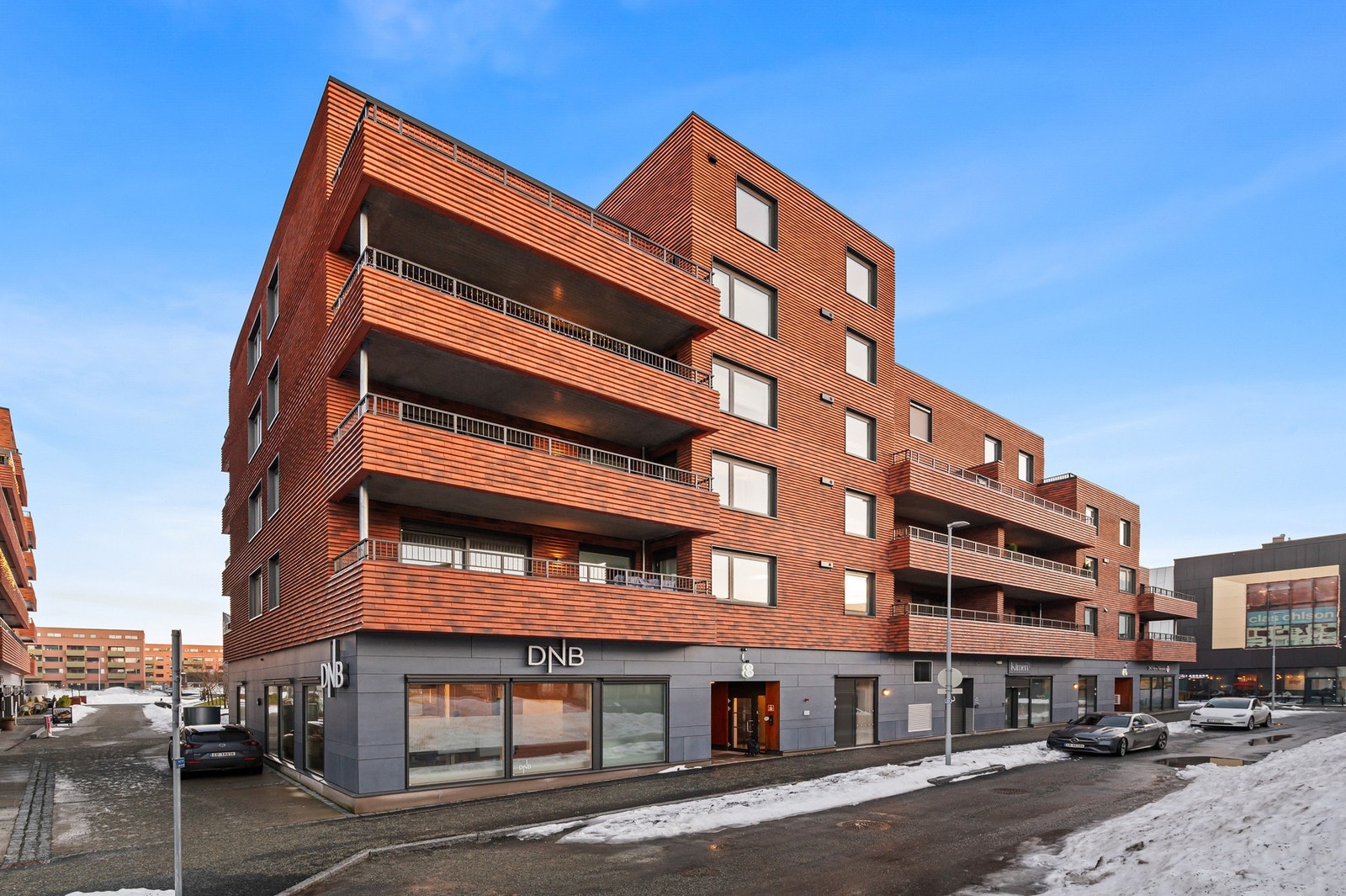 Bygget ble oppført i 2022 og leiligheten holder en god standard. Galleribilde