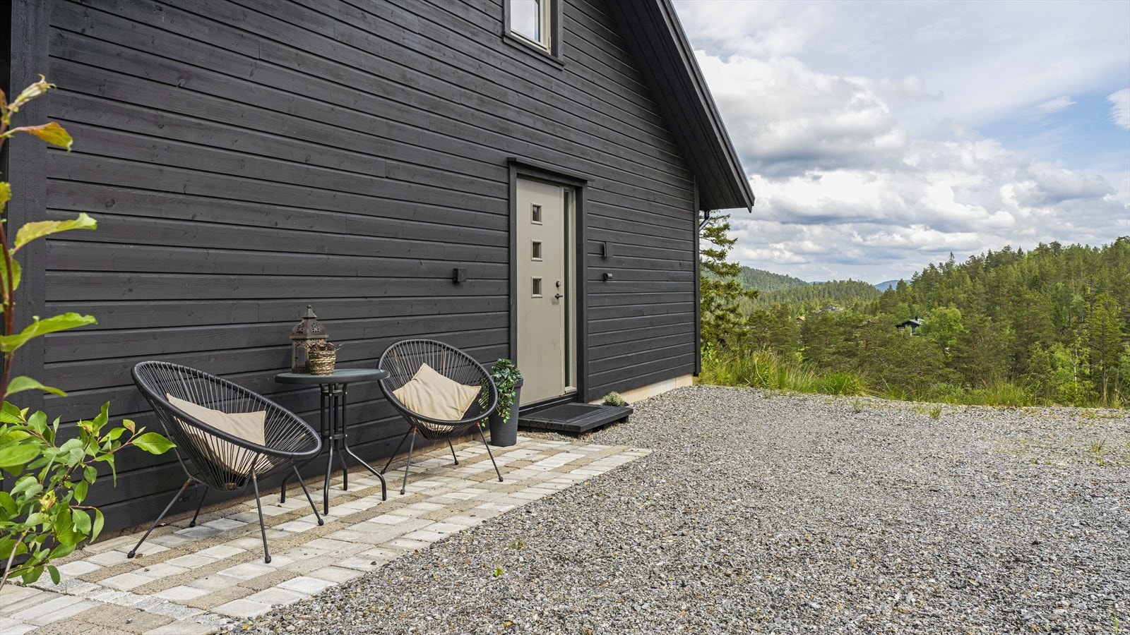 Det er flere soner slik at man kan flytte seg sammen med solen Galleribilde