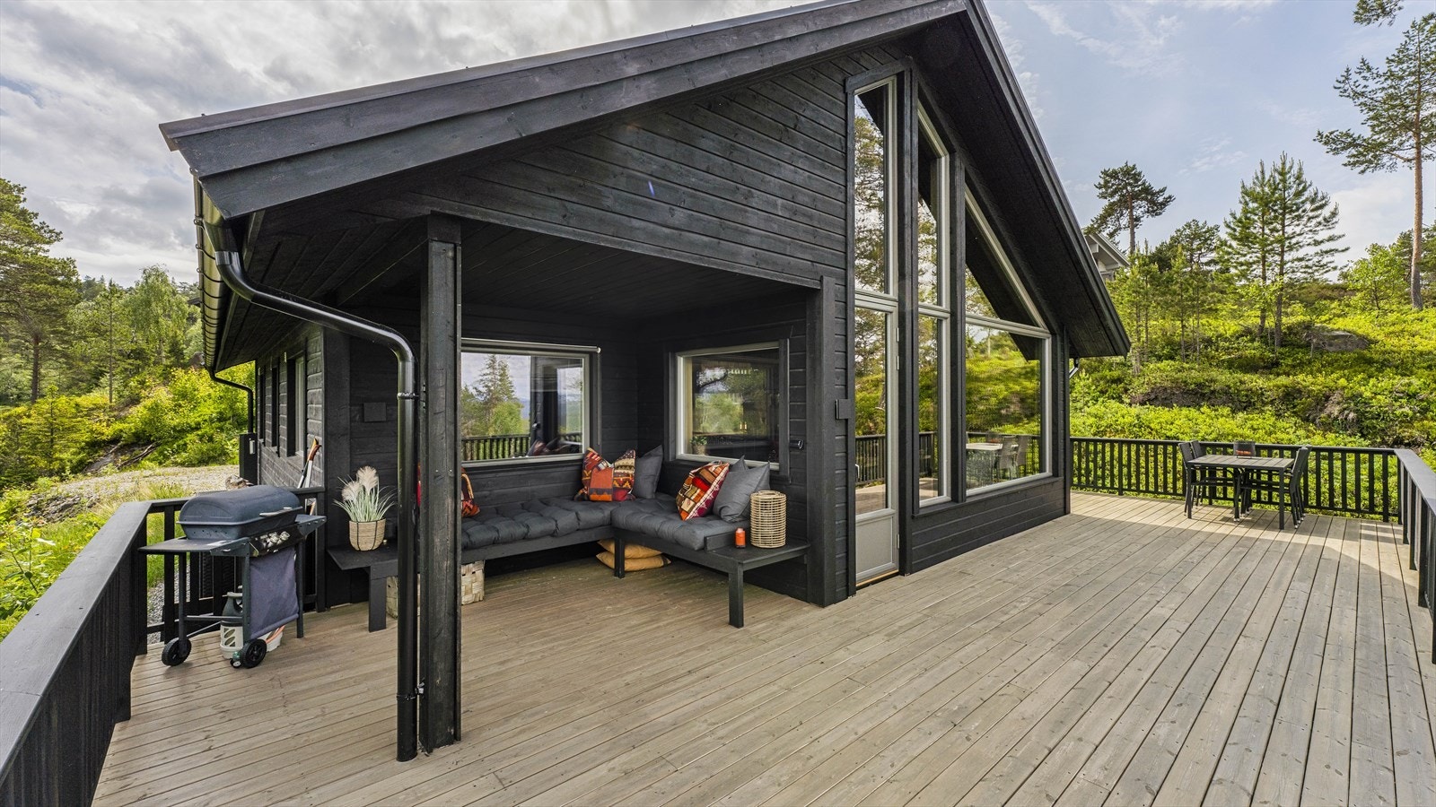 God plass til utemøblement. Galleribilde