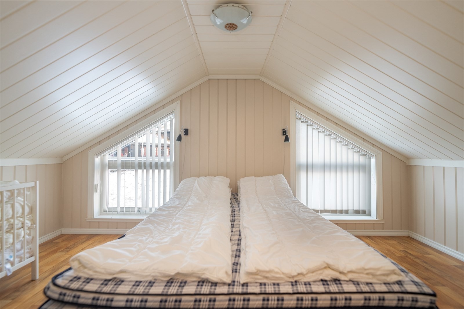 Soverom i loftetasjen. Galleribilde