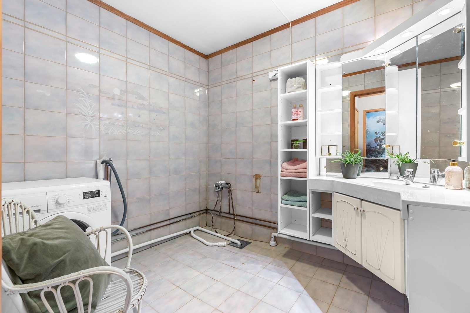 Stort bad i 1. etasje Galleribilde