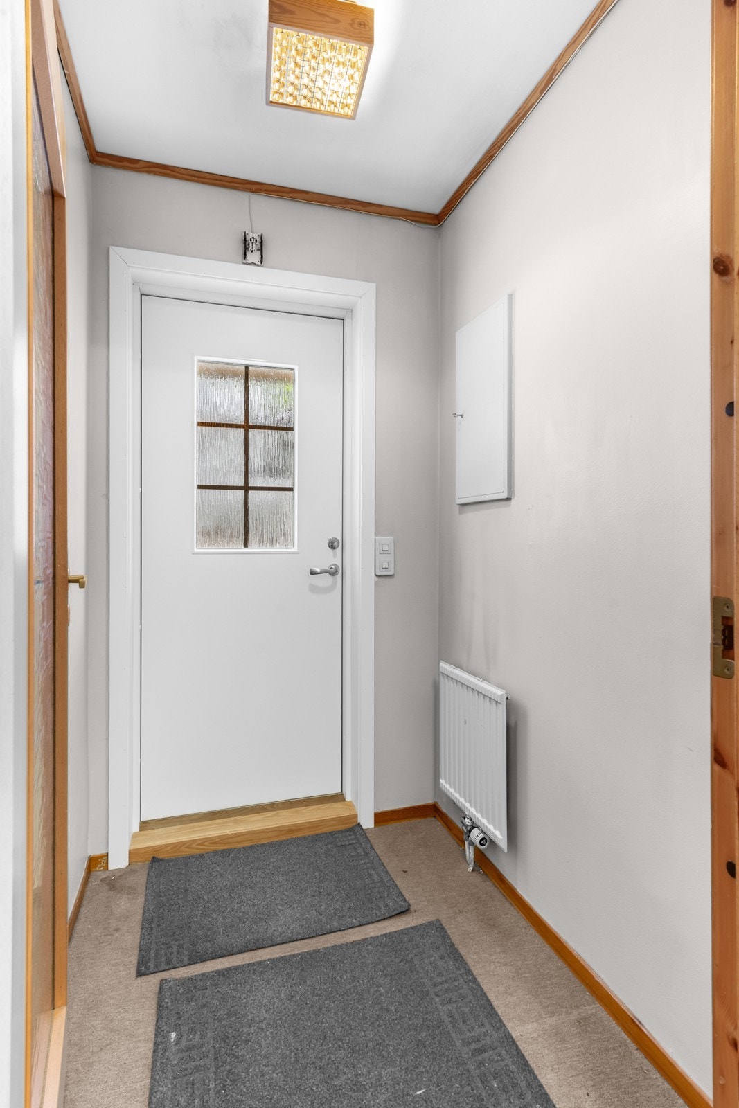 Entré med plass til knaggrekke Galleribilde