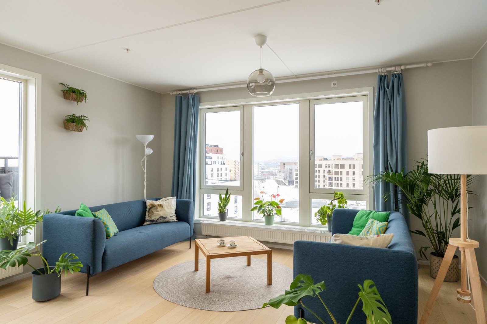 God takhøyde på 2,60 meter i stue og soverom Galleribilde