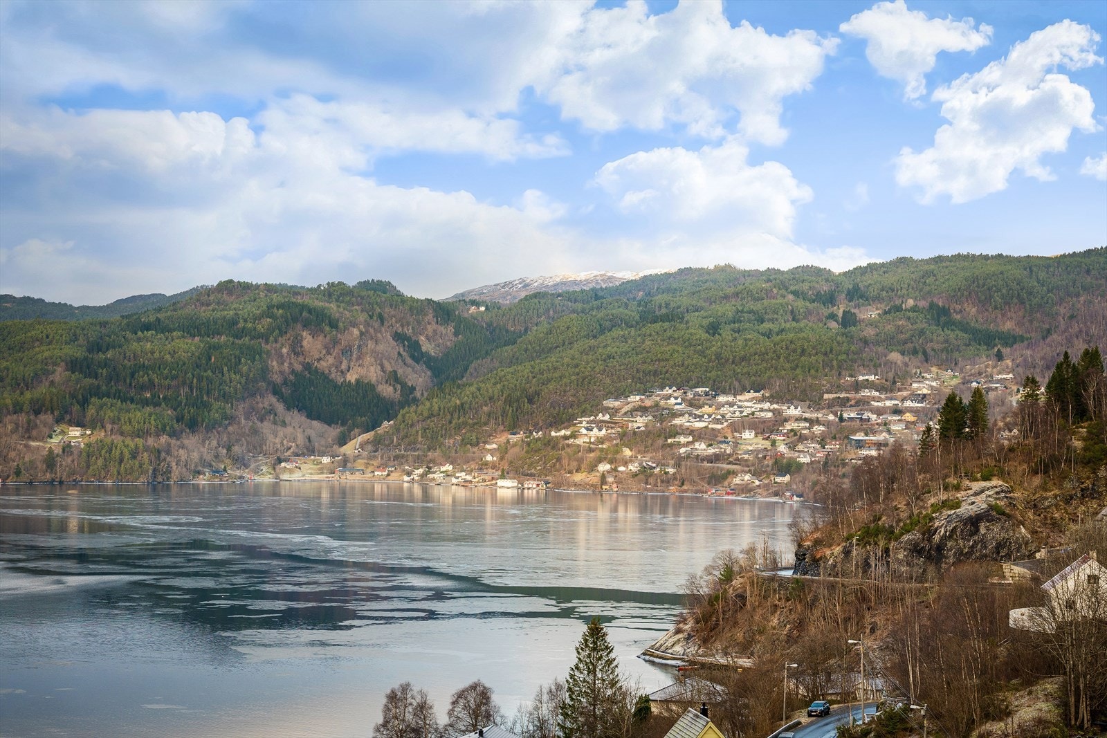 Utsikten innover i fjorden Galleribilde