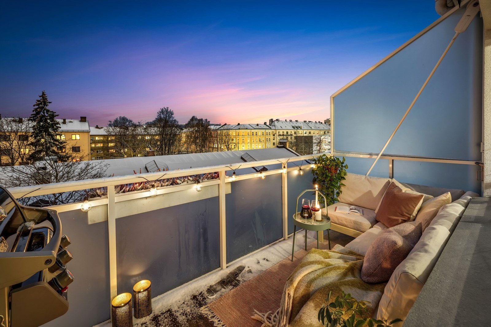 Den gode størrelse gjør det enkelt å innrede med en hyggelig sittegruppe, noe som gjør at den egner seg perfekt for sosiale sammenkomster Galleribilde