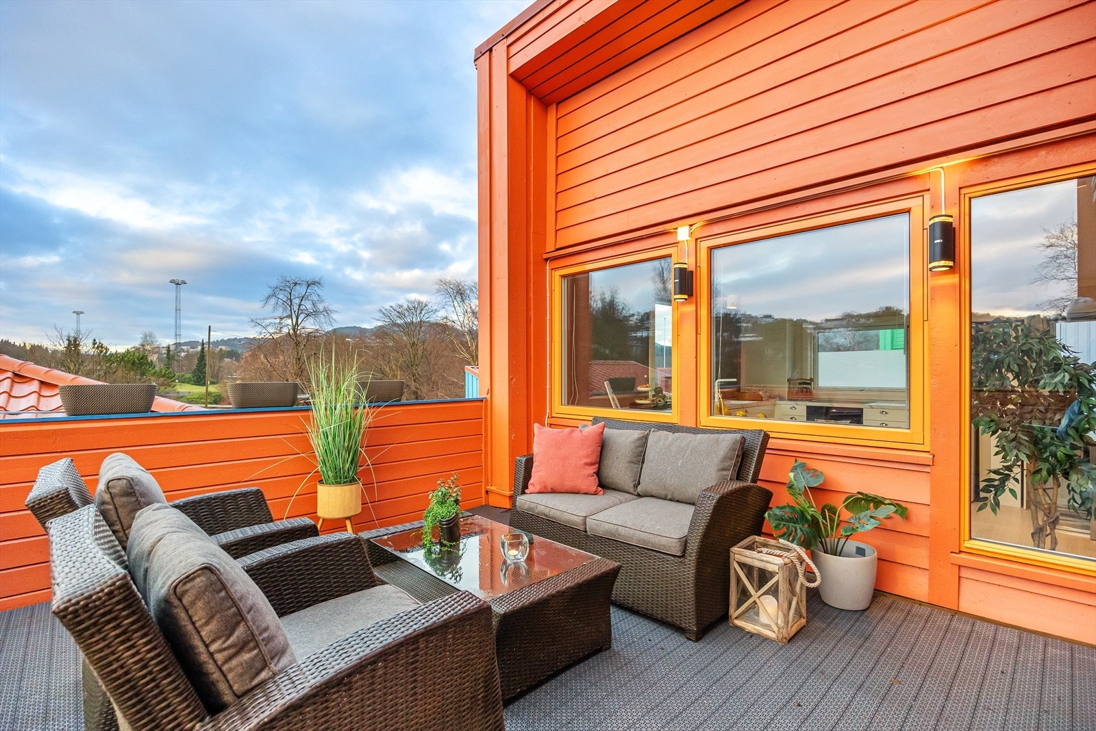 Om det er grilling med familie og venner, eller lek og moro for de små, kommer dette trygge arealet godt med. Galleribilde