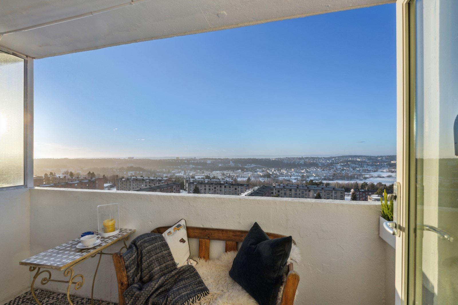 Her er det plass til utemøbler. Galleribilde