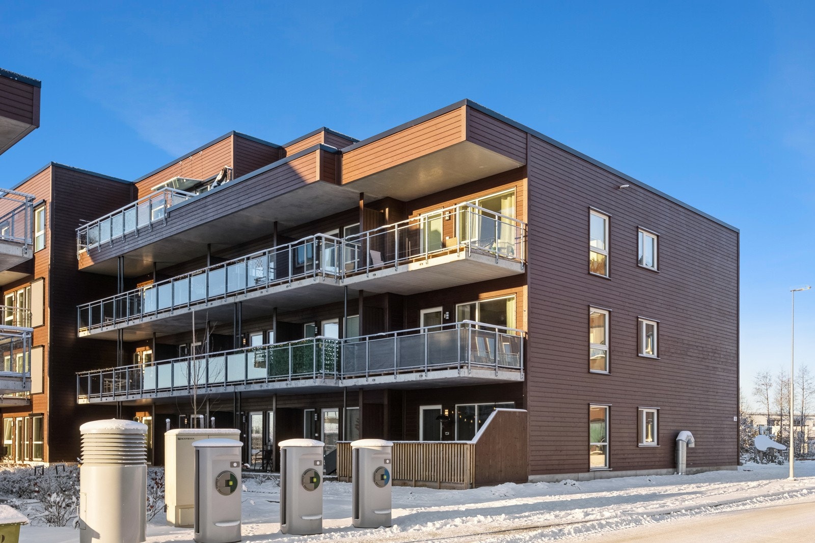 Hårstad Minde ligger i et nyere boligfelt sentralt på Tiller, med en flott beliggenhet innenfor Tiller-ringen og i nærhet til Tiller-marka. Et område fylt med flotte turområder, parker og lekeområder, er det noe for alle aldre. Galleribilde