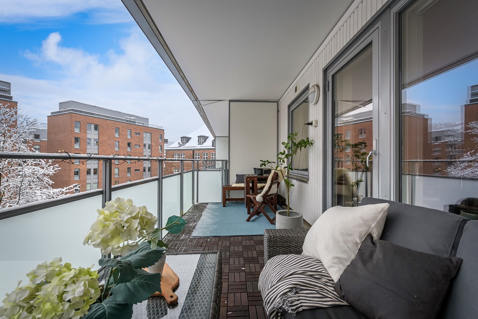 Velkommen til Turbinveien 6, presentert av Oskar Johansson og Mads Gustavsson v/ Nordvik Bygdøy allé. Galleribilde