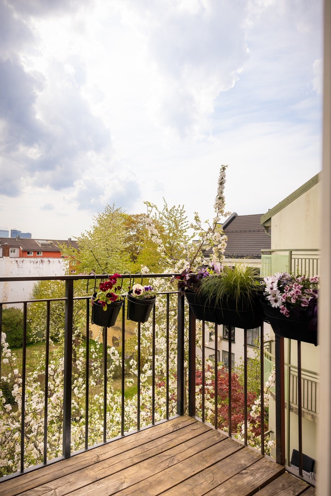 Her kan alle måltider nytes utendørs på sommerstid. Galleribilde