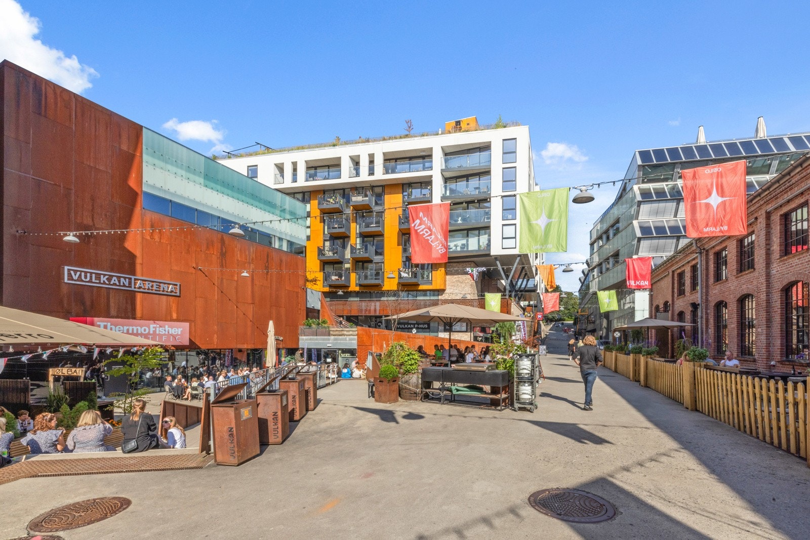 - Leiligheten har en meget sentral beliggenhet med nærhet til "alt" - Galleribilde