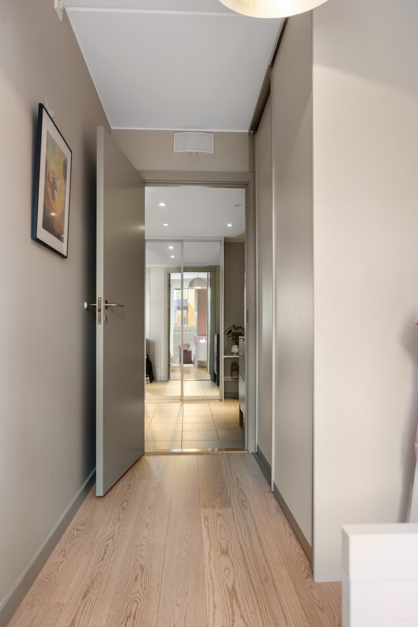 - Soverom II med gode lagringsmuligheter - Galleribilde