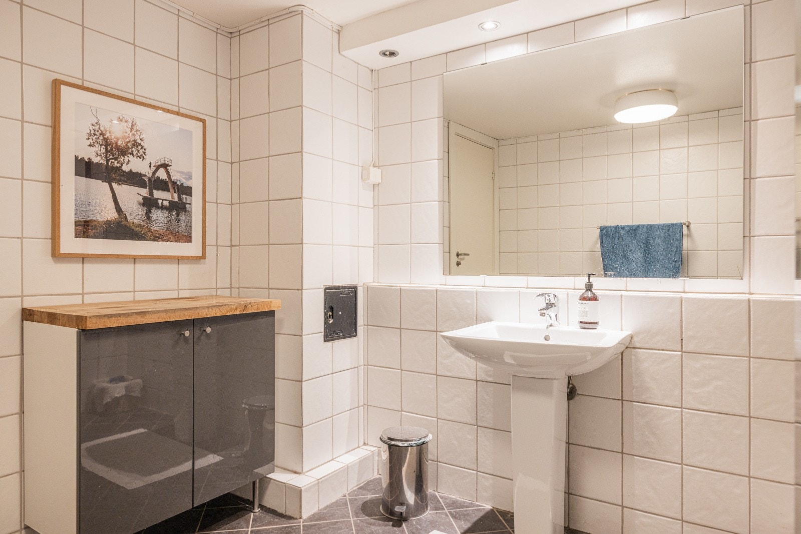 Baderom i kjeller. Galleribilde