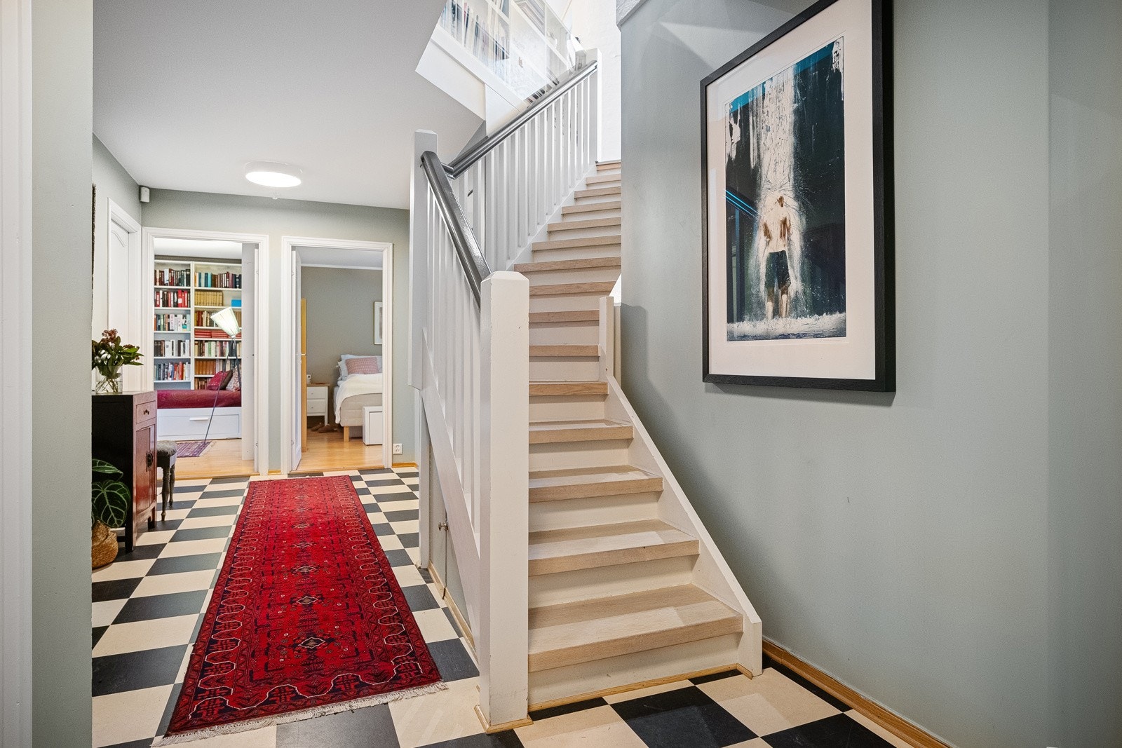 - Trappeløp mellom 4. etasje og loftsetasjen - Galleribilde