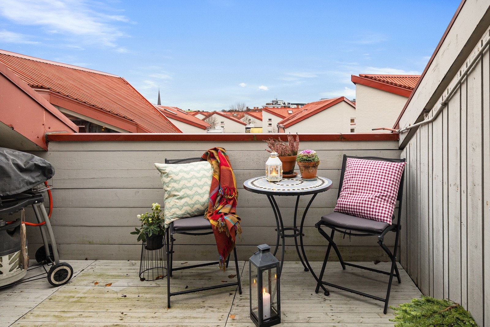 - Leiligheten har 2 solrike, sydvestvendte balkonger - Galleribilde