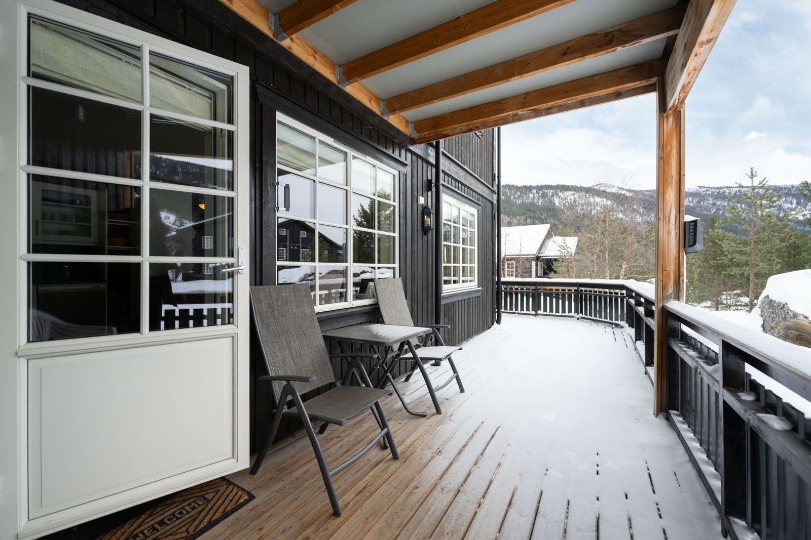 Leiligheten er den eneste som er godkjent med utvidet terrasse. Galleribilde