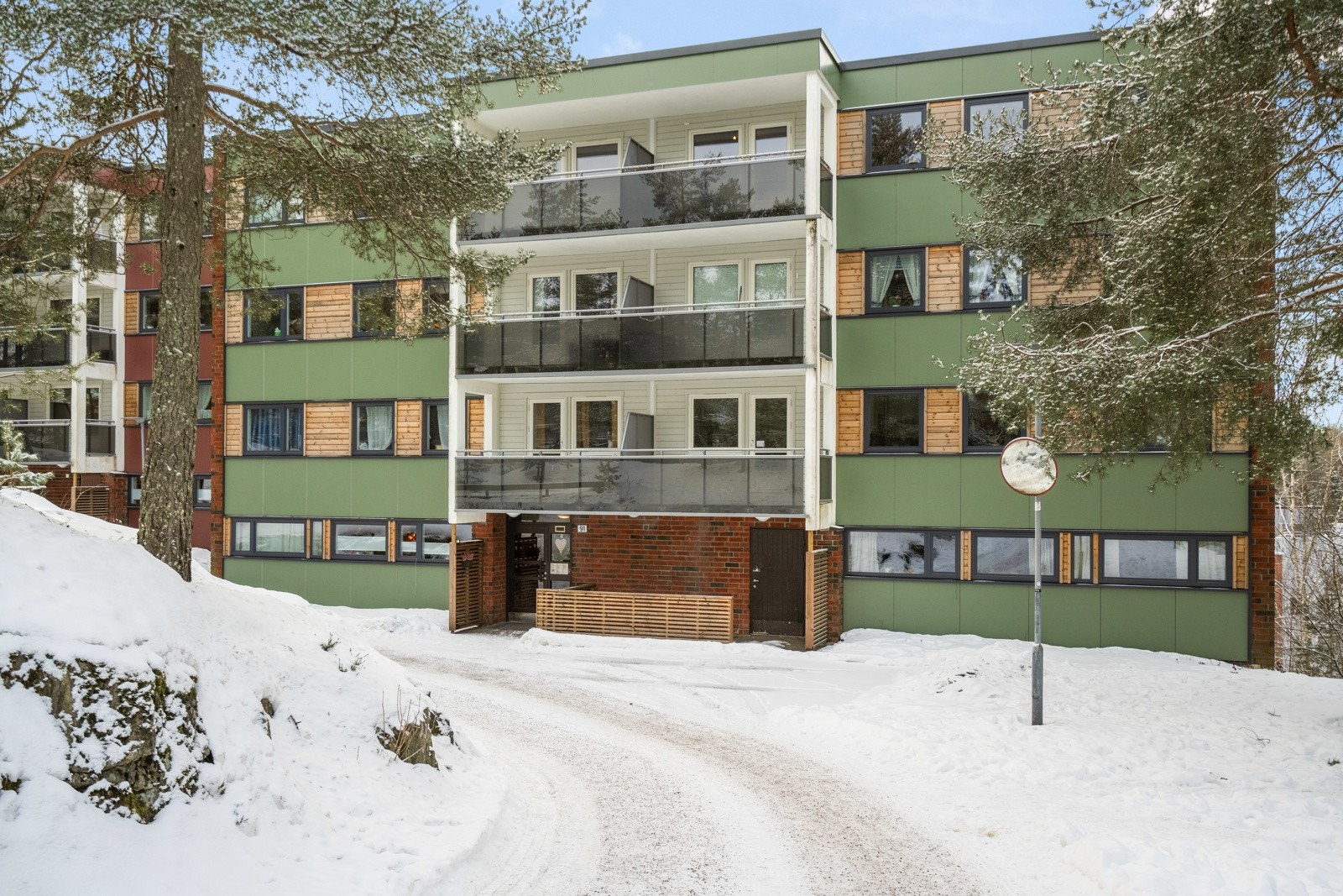 Ellingsrud Boligsameie har 292 leiligheter med 291 sameiere. Galleribilde