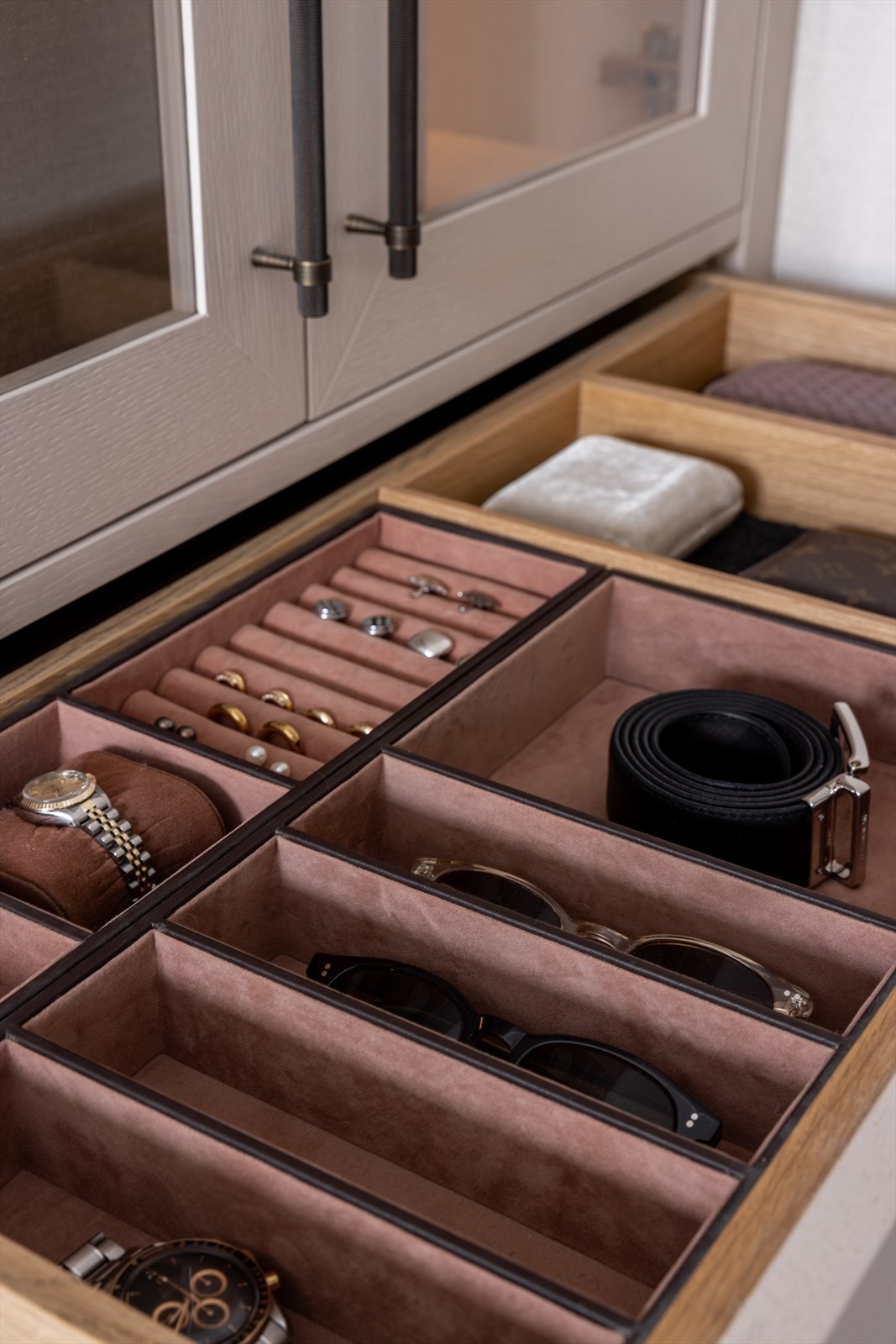 Detaljer - garderobe Galleribilde